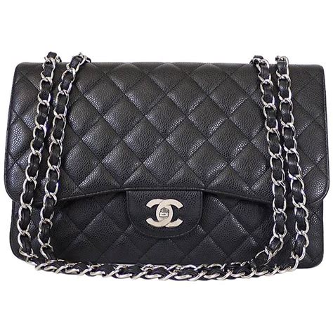 chanel classic maxi caviar black silver|香奈儿.